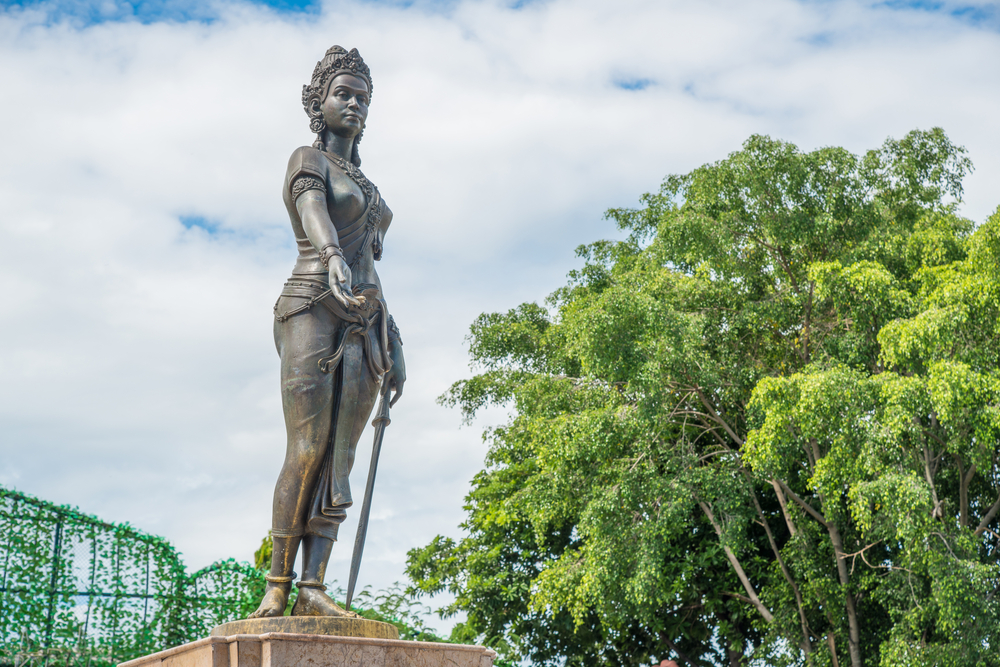 Queen Chamthewi at Lamphun