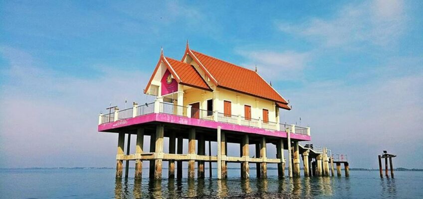Phra Klang Nam (พระกลางน้ำ)